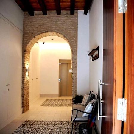 Mini Hotel In The Heart Of Sevilla For Exclusive Usage Exterior photo
