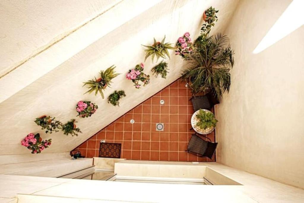 Mini Hotel In The Heart Of Sevilla For Exclusive Usage Exterior photo